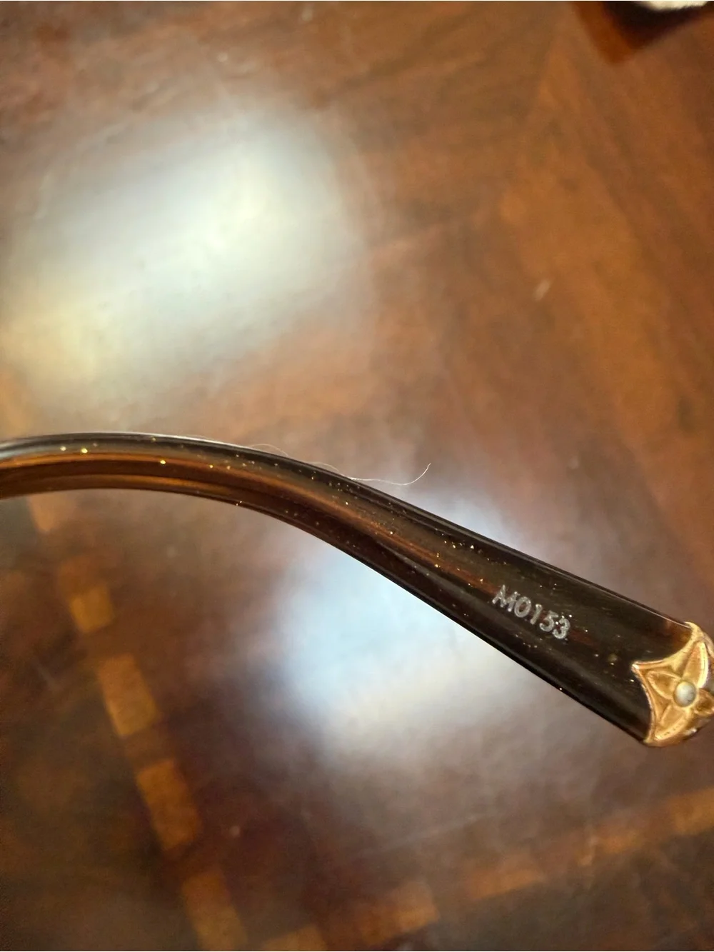 N/A stylish rimless